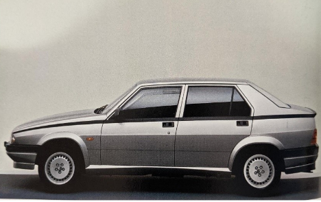 ALFA ROMEO 75