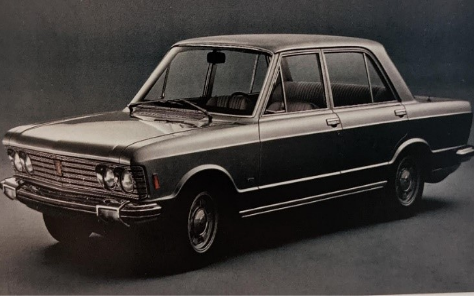 FIAT 130